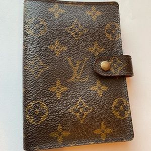 Louis Vuitton PM Agenda
